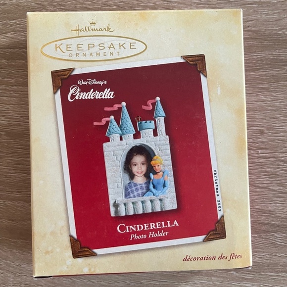 Hallmark Disney Keepsake Ornament - Picture 6 of 7